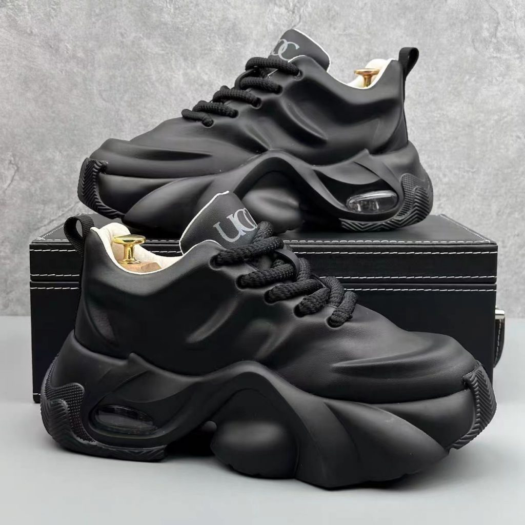 Men's Chunky Low-Top Sneakers BQ300